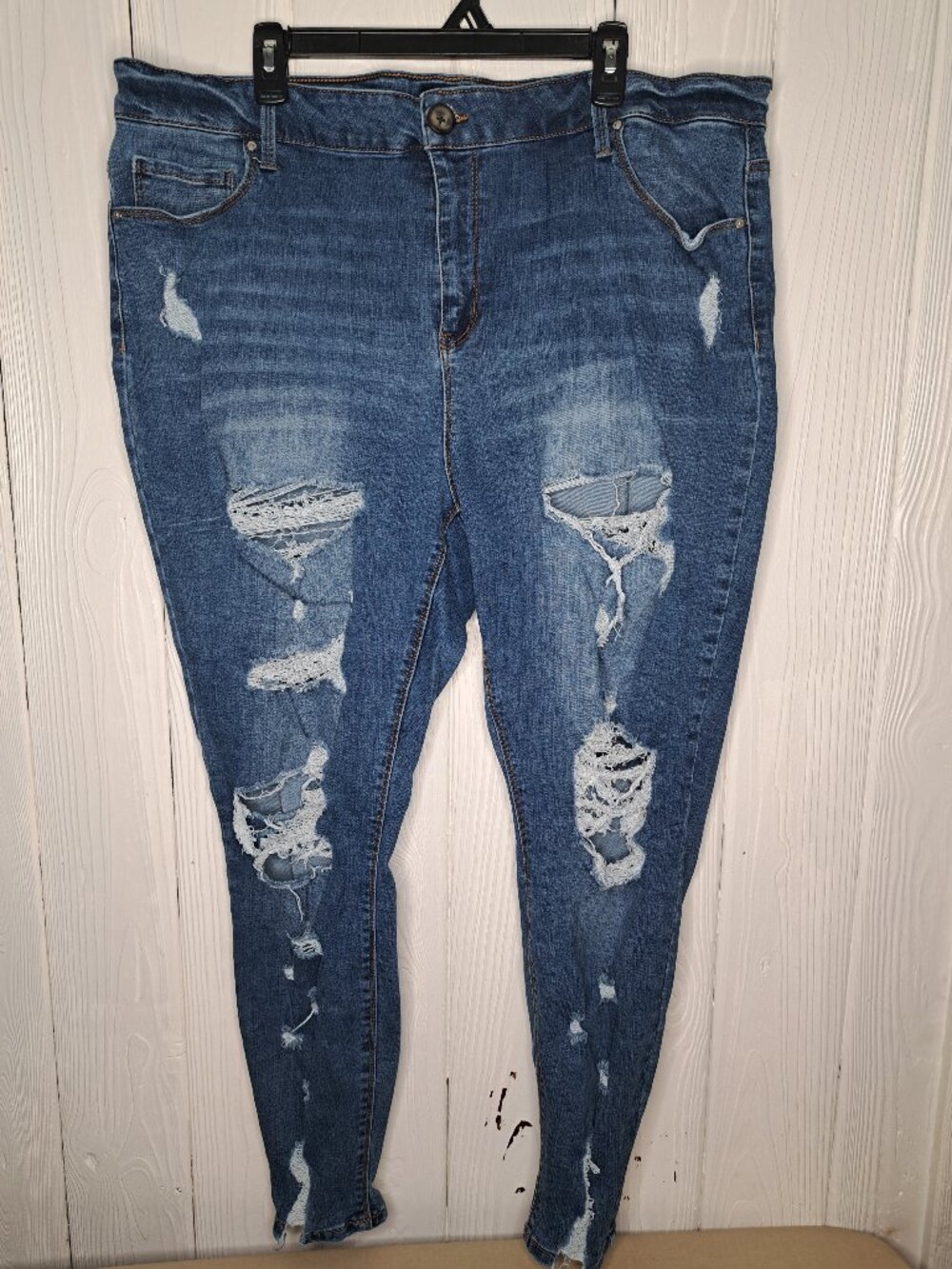 Indigo Rein Size 22 Distressed Curvy Stretchy Skinny Jeans